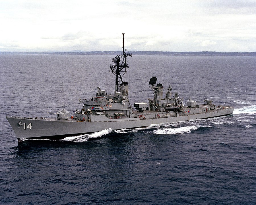 900px-USS_Buchanan_(DDG-14)_underway_in_1990_By PH3 Robert A. Catalano_ USN_US DefenseImagery photo VIRIN DN SC 90 07296 Public Domain